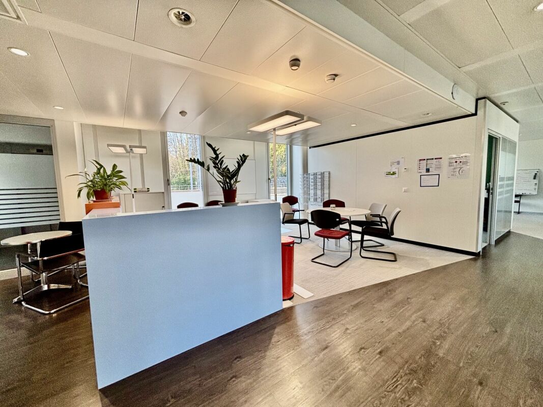 850m² office, photo 7 of 10