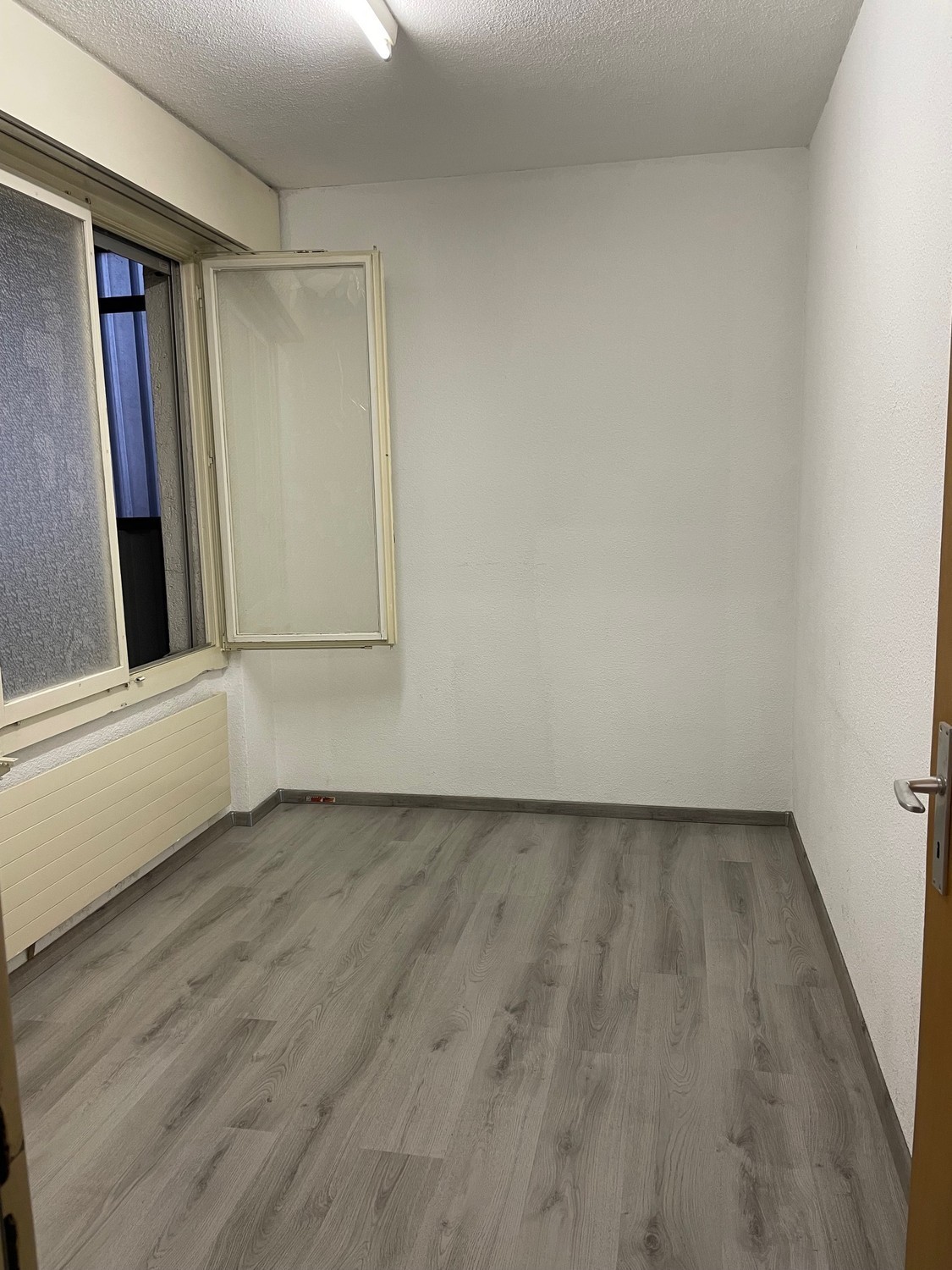 80m² commerciale
