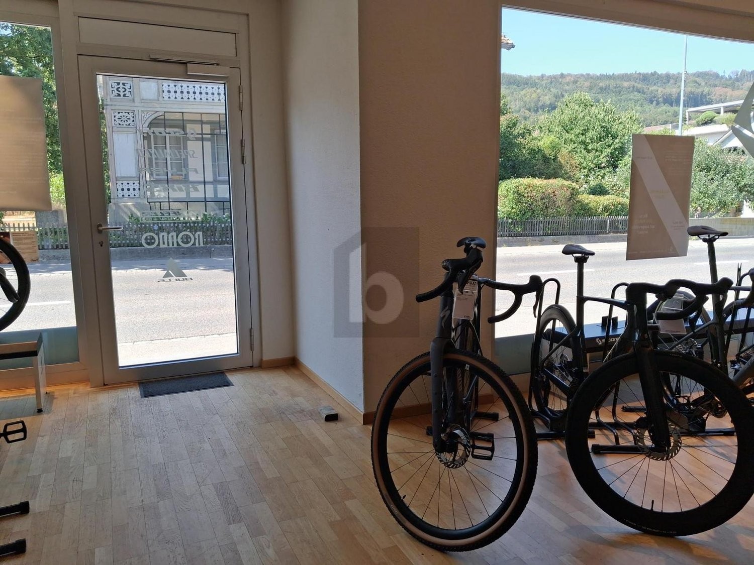 36m² shop, photo 4 of 4