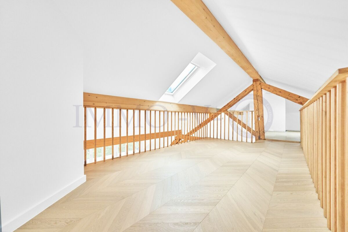 6 rooms attic flat, photo 3 of 10
