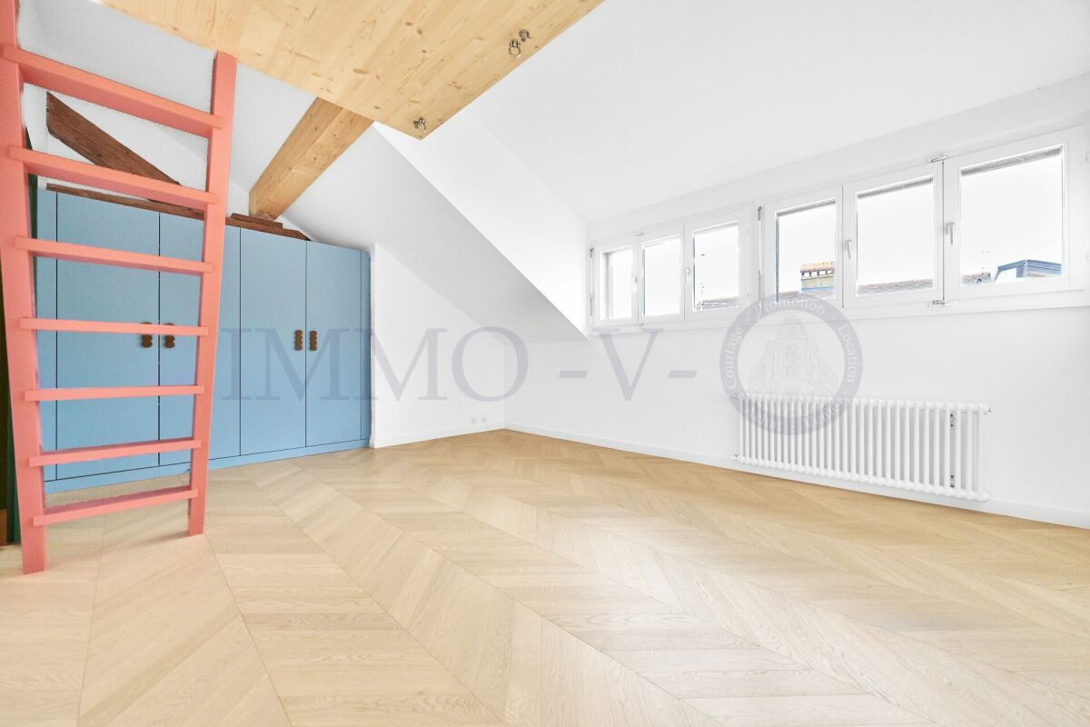 6 rooms attic flat, photo 7 of 10