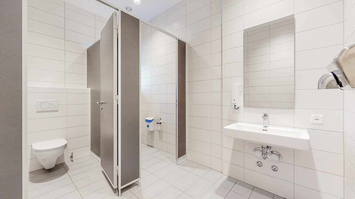 1050m² commerciale