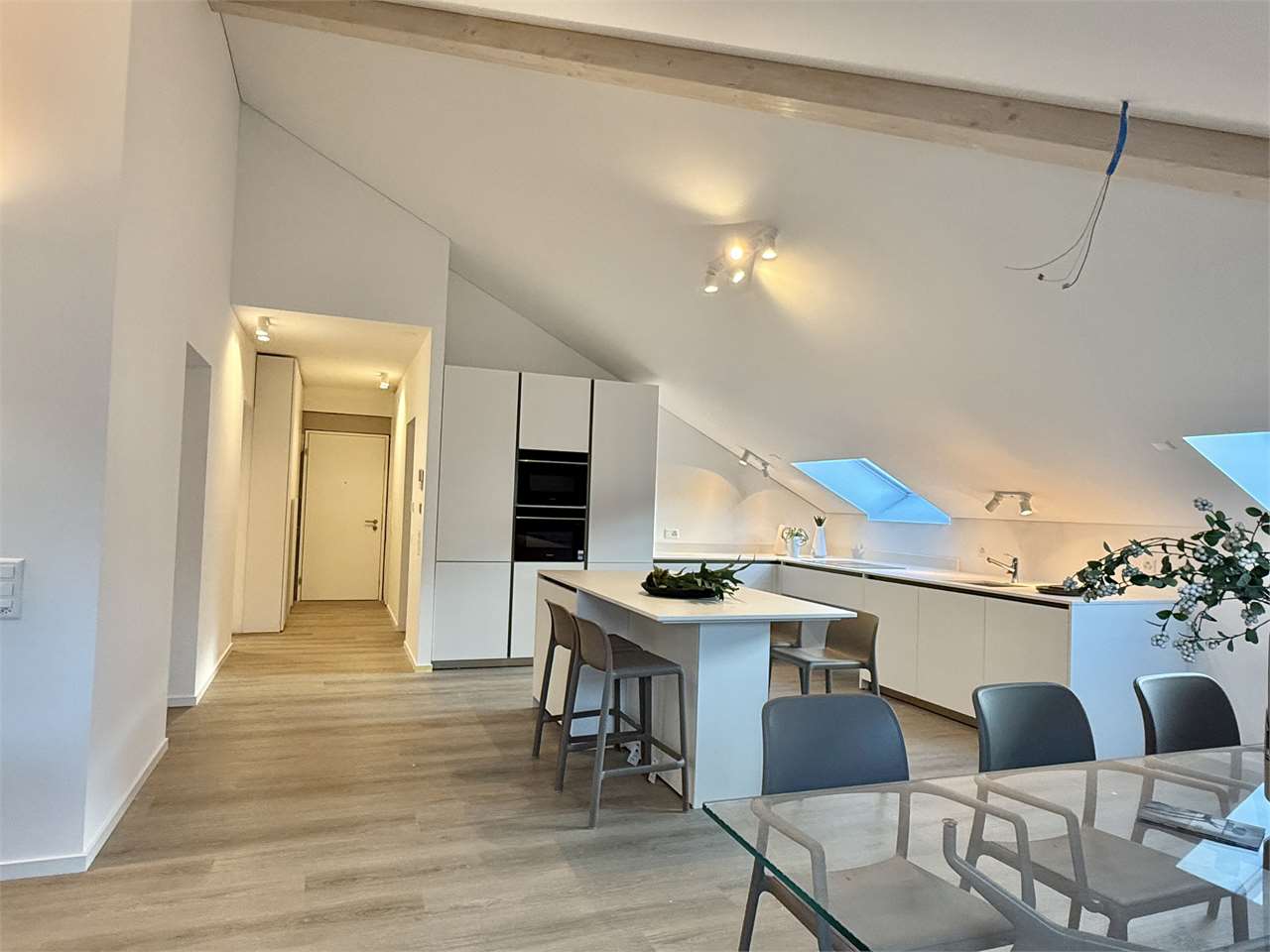 3 ½ rooms apartment (2)