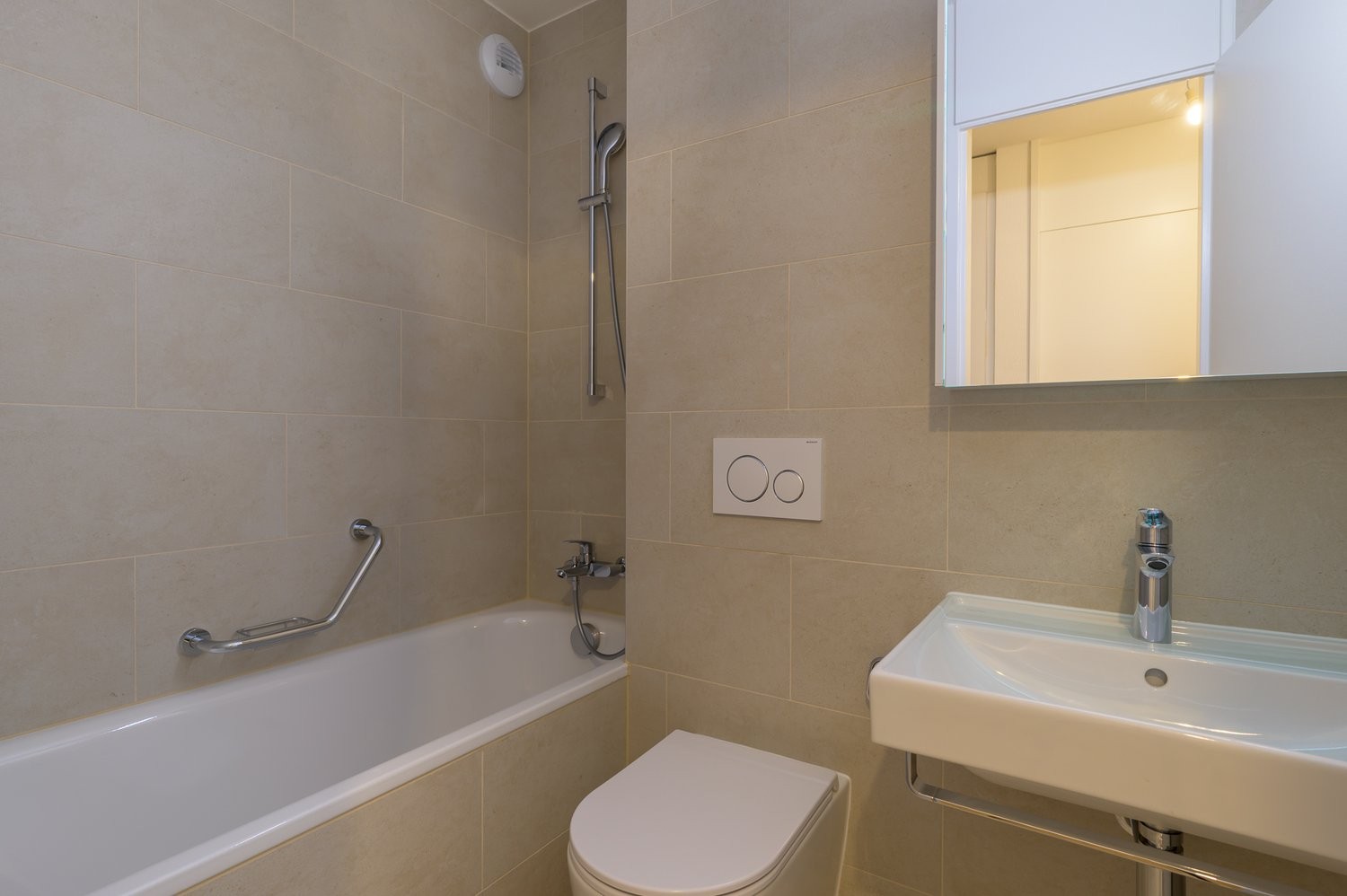 5 ½ rooms apartment, photo 3 of 3