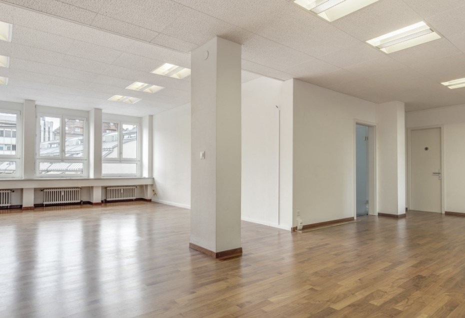 245m² office, photo 2 of 6