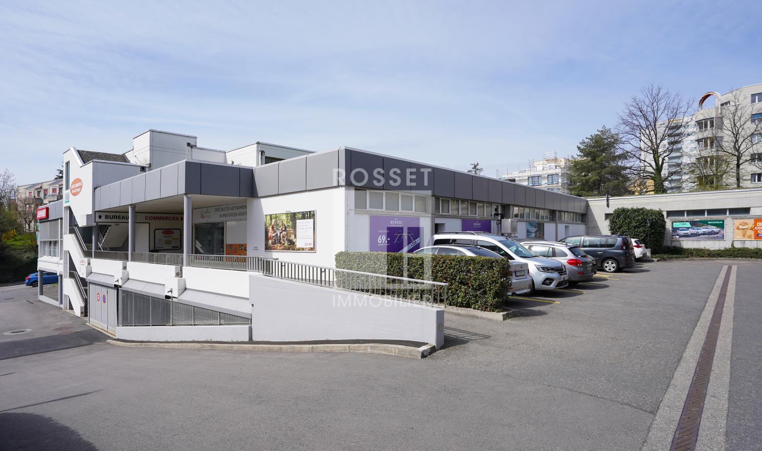 51m² shop, photo 1 of 6