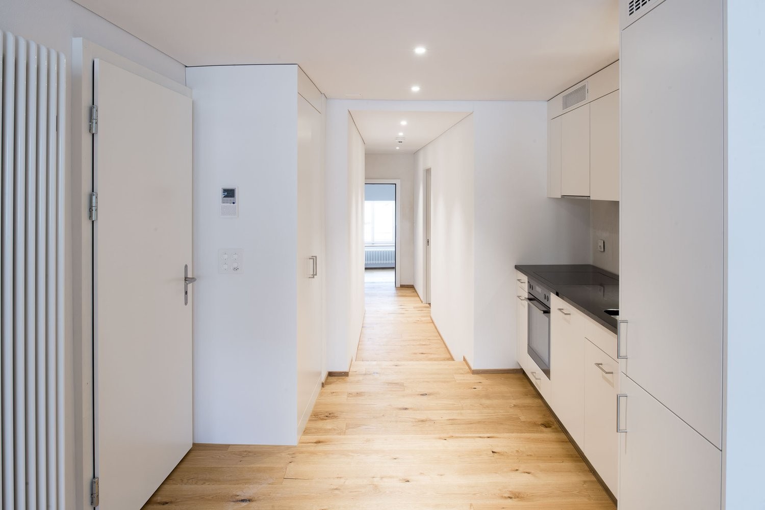 2 rooms apartment, photo 1 of 8