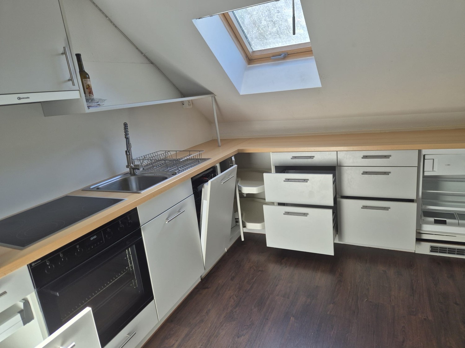 Apartment in a top location with a very beautiful view available immediately