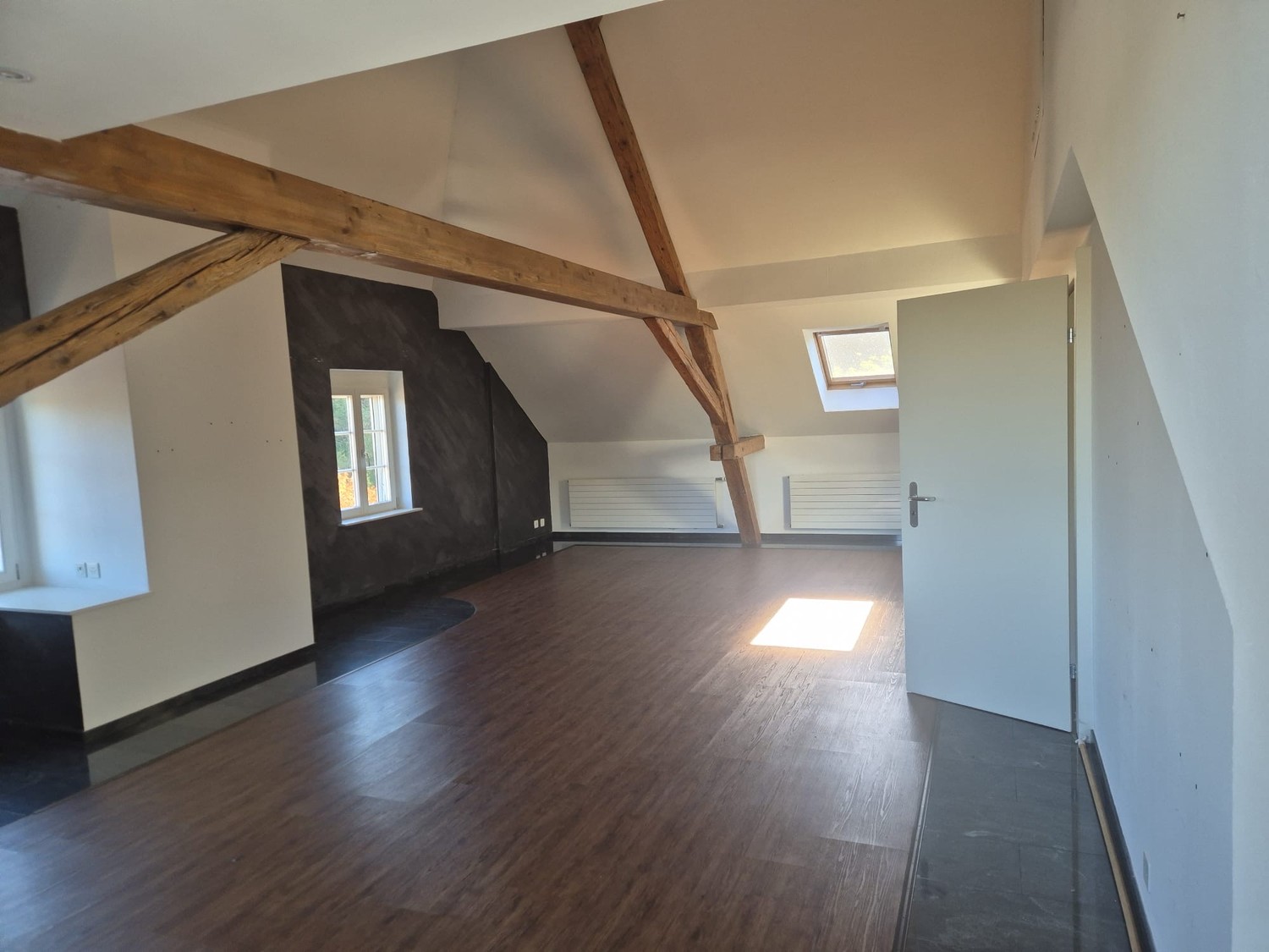Apartment in a top location with a very beautiful view available immediately