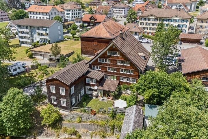 Maison multifamiliale