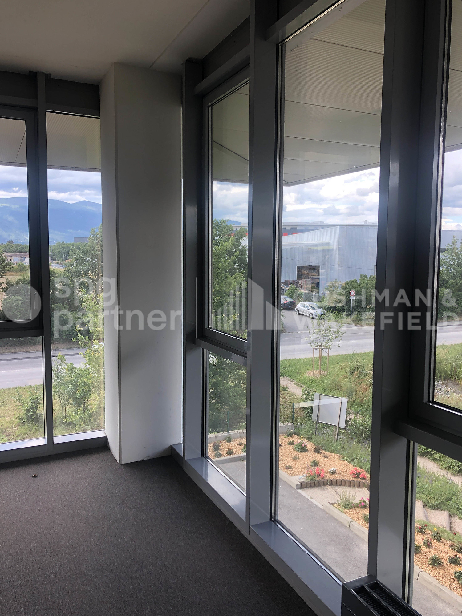 500m² office, photo 9 of 10
