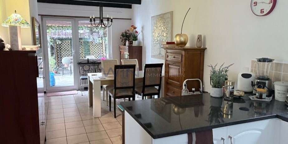 5 rooms apartment