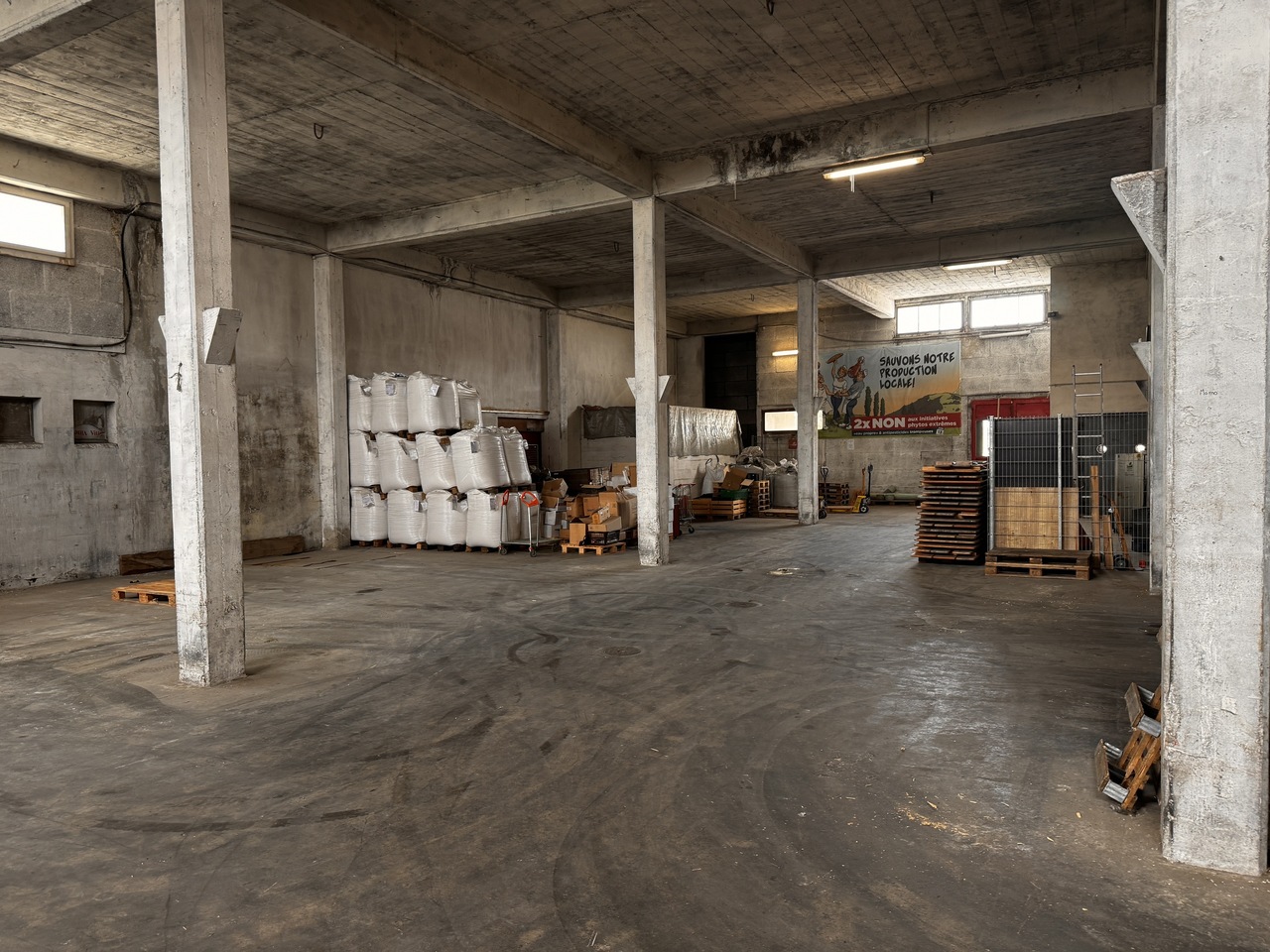 400m² storage room, photo 4 of 7