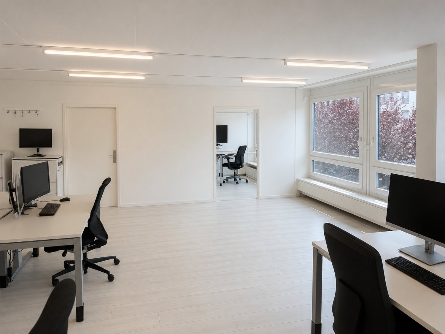 92m² office, photo 3 of 10
