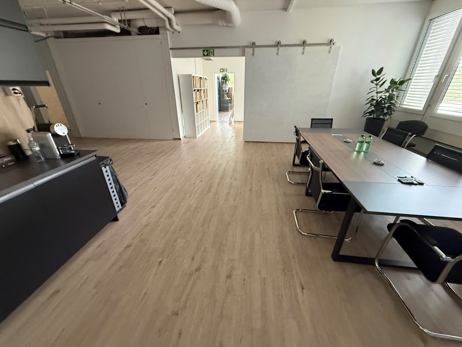 Office, photo 7 of 10
