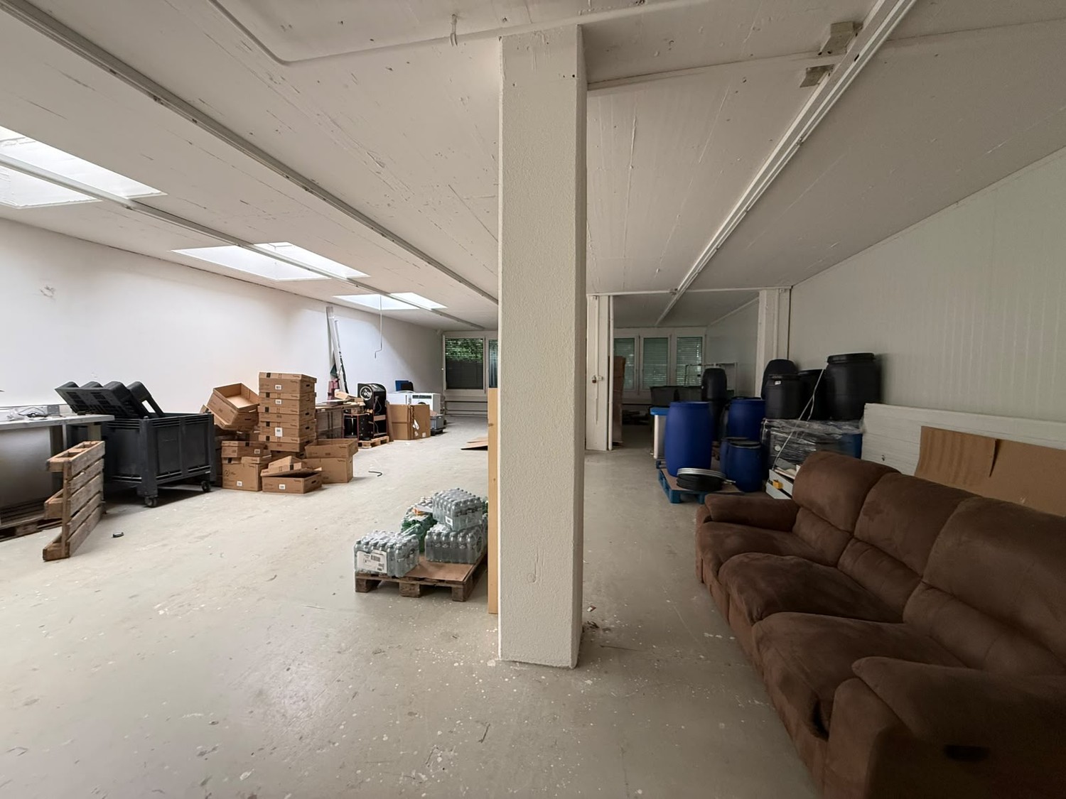 Office, photo 8 of 10