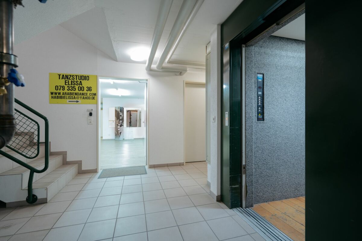 Living / commercial building