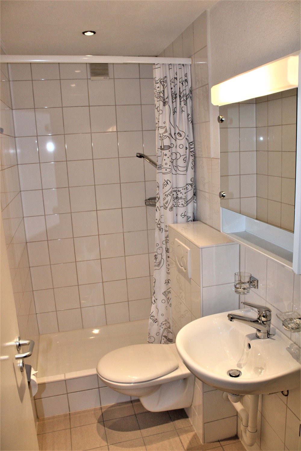 2 rooms apartment, photo 8 of 9