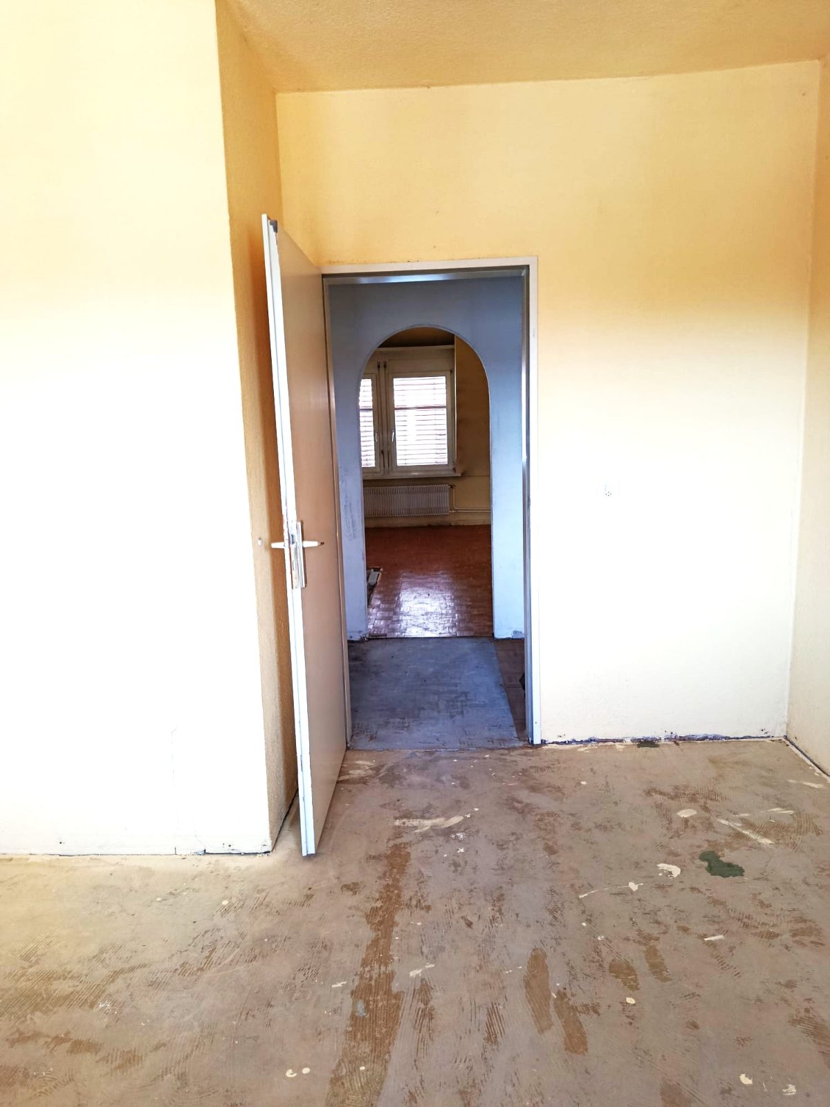 Characterful old building seeks your personal touch!
