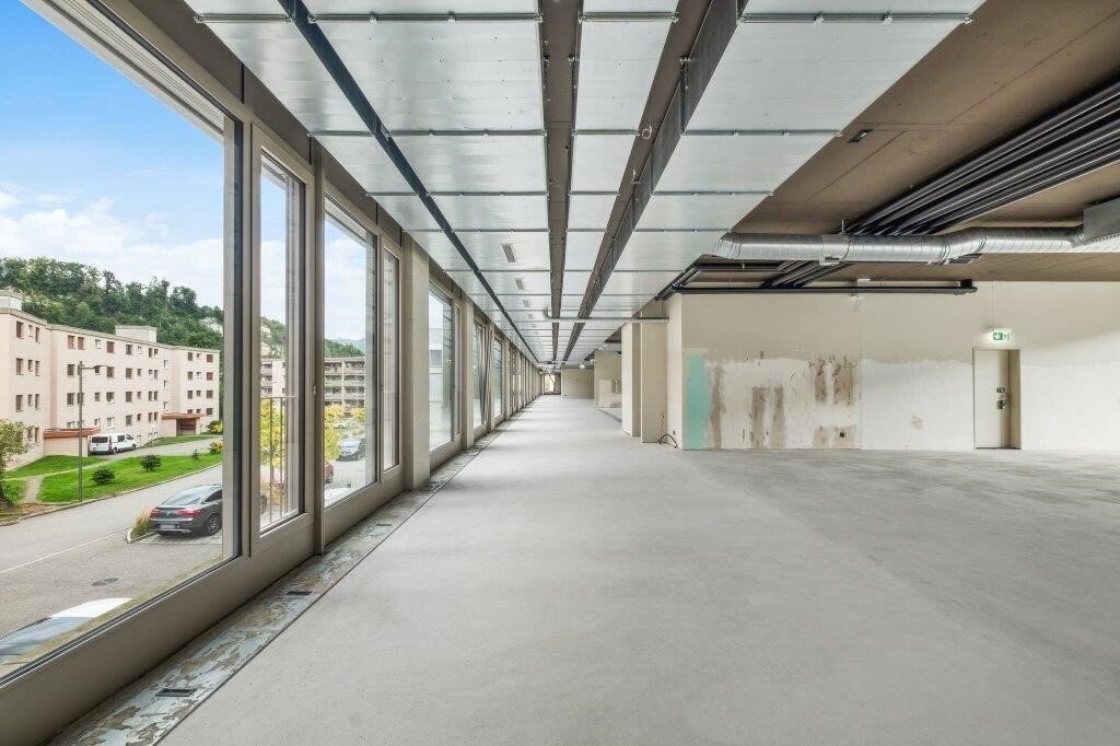 1256m² bureau
