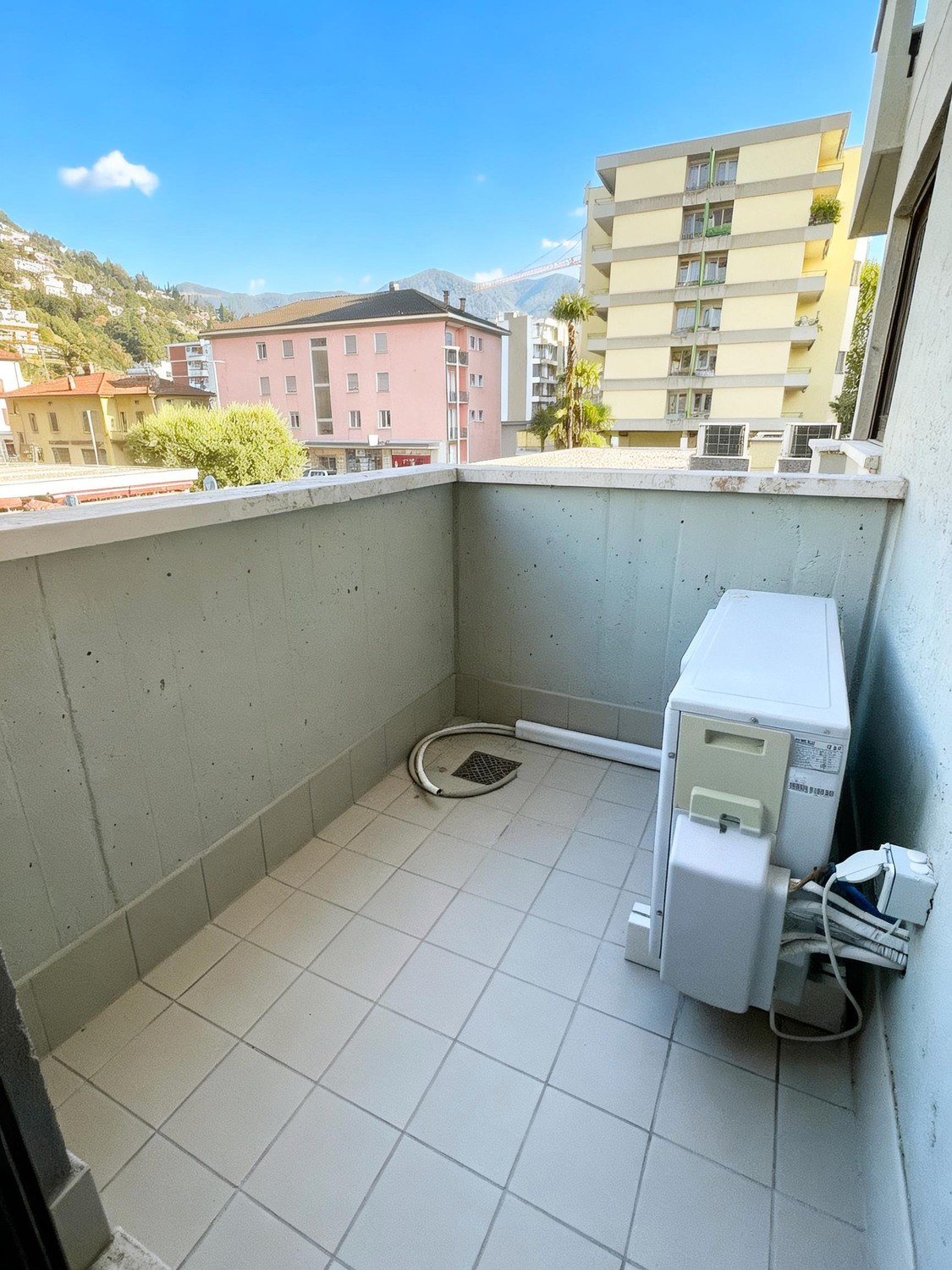 1 room apartment, photo 1 of 8