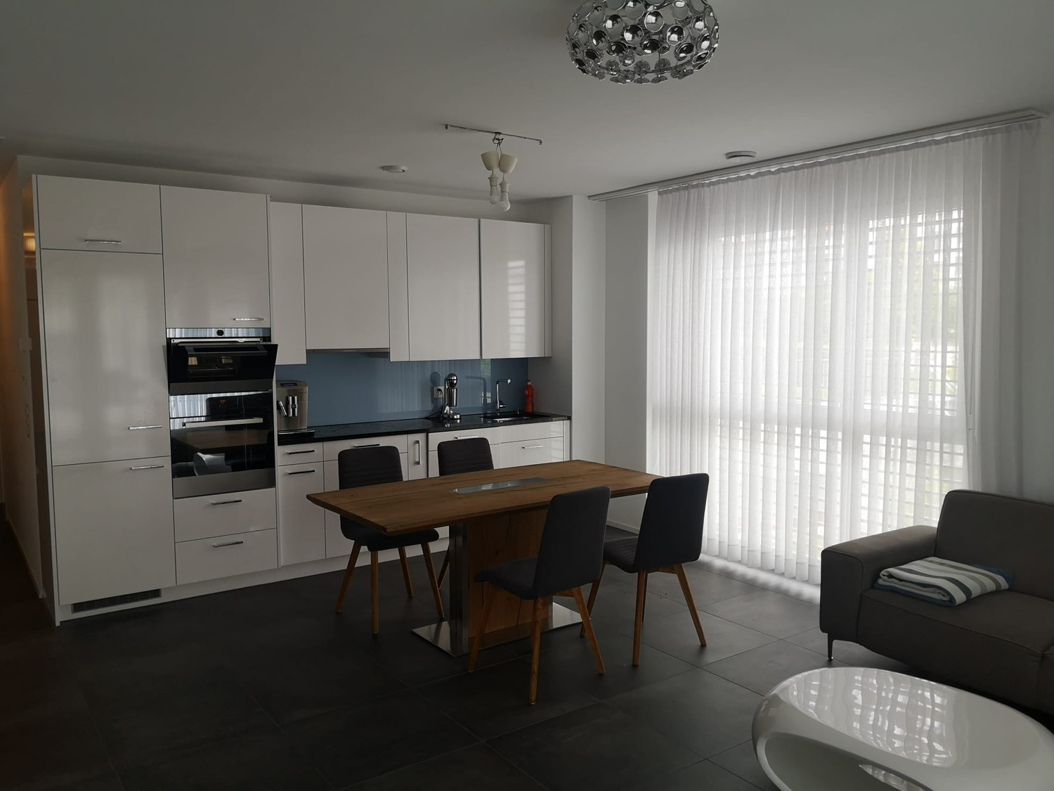 2 ½ rooms apartment