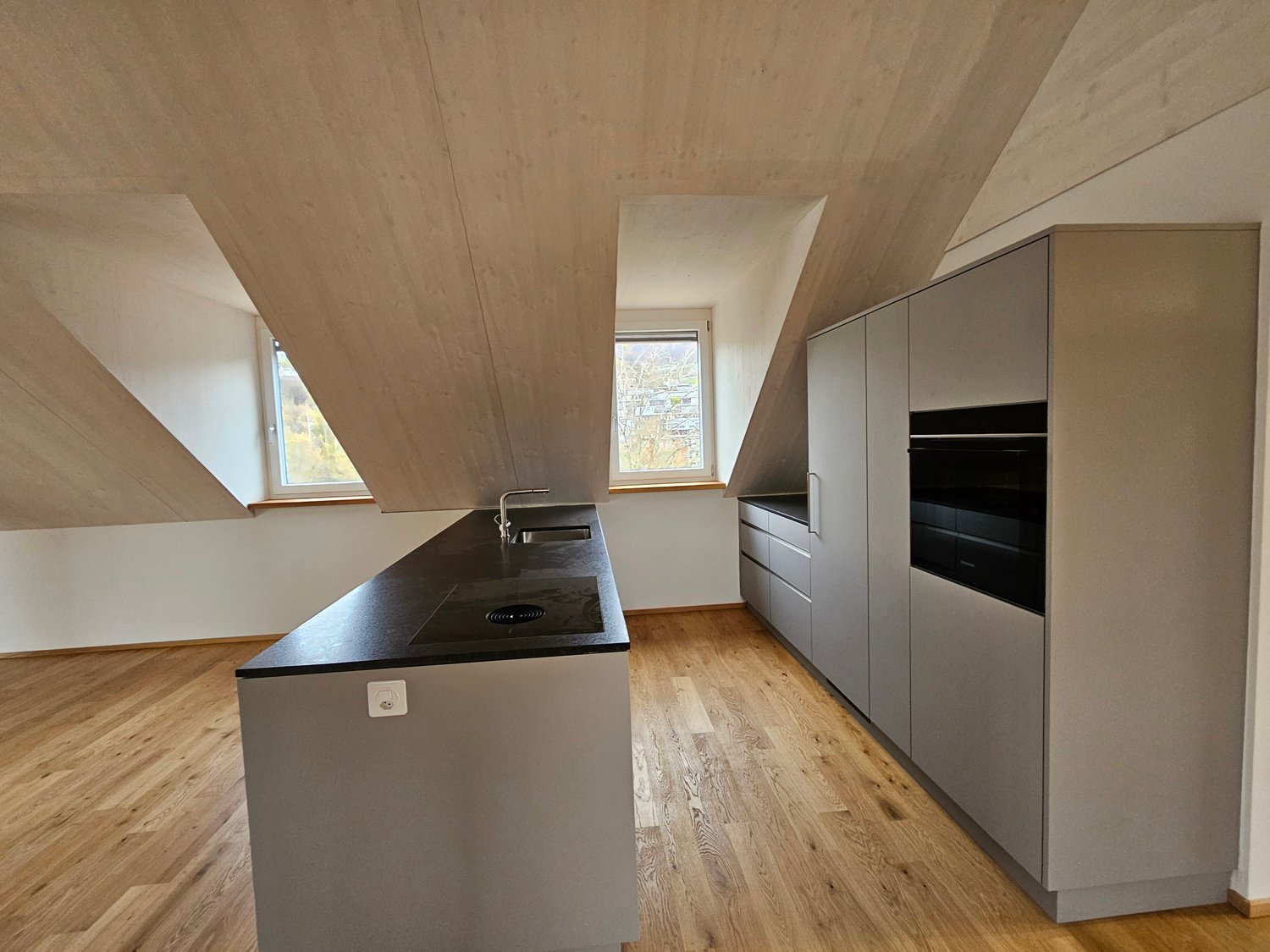 Appartement en attique de 2 ½ pièces, photo 3 sur 10