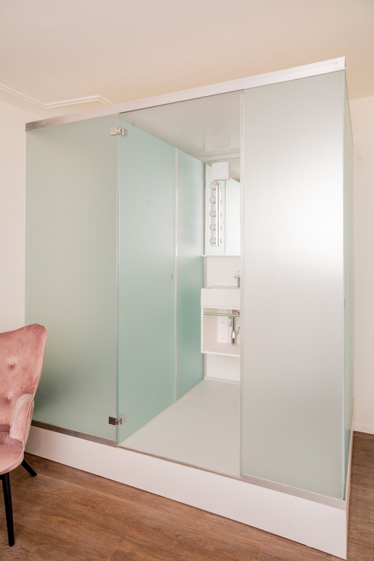 2 room furnished flat