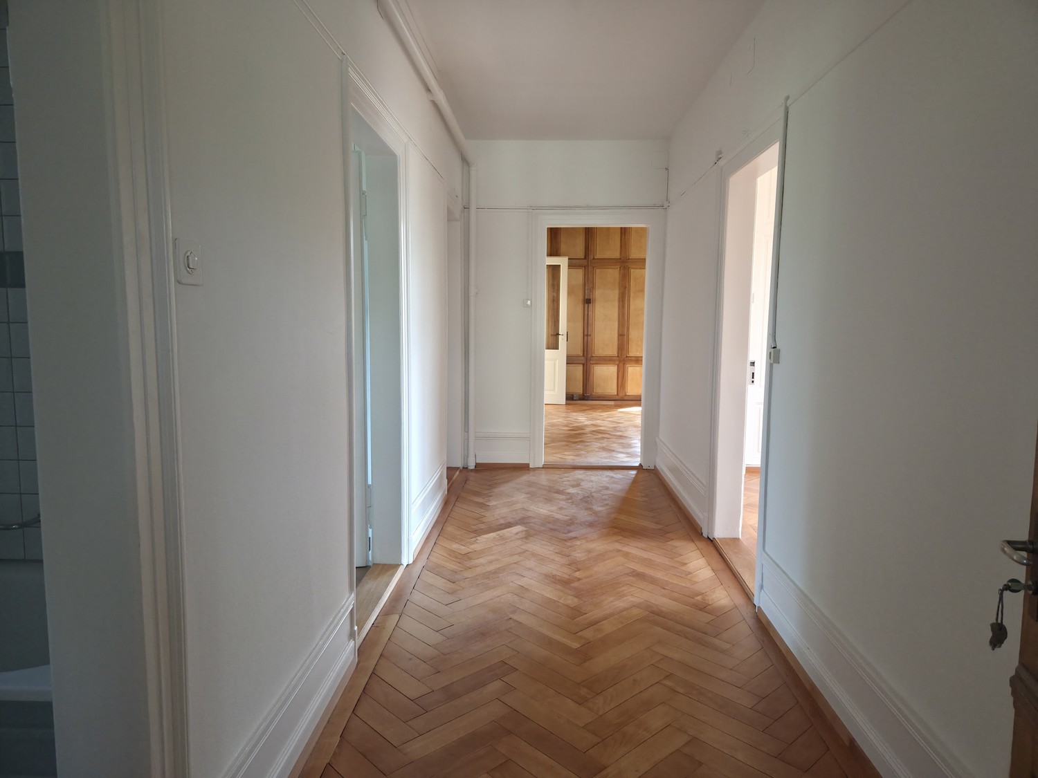5 rooms apartment, photo 1 of 10