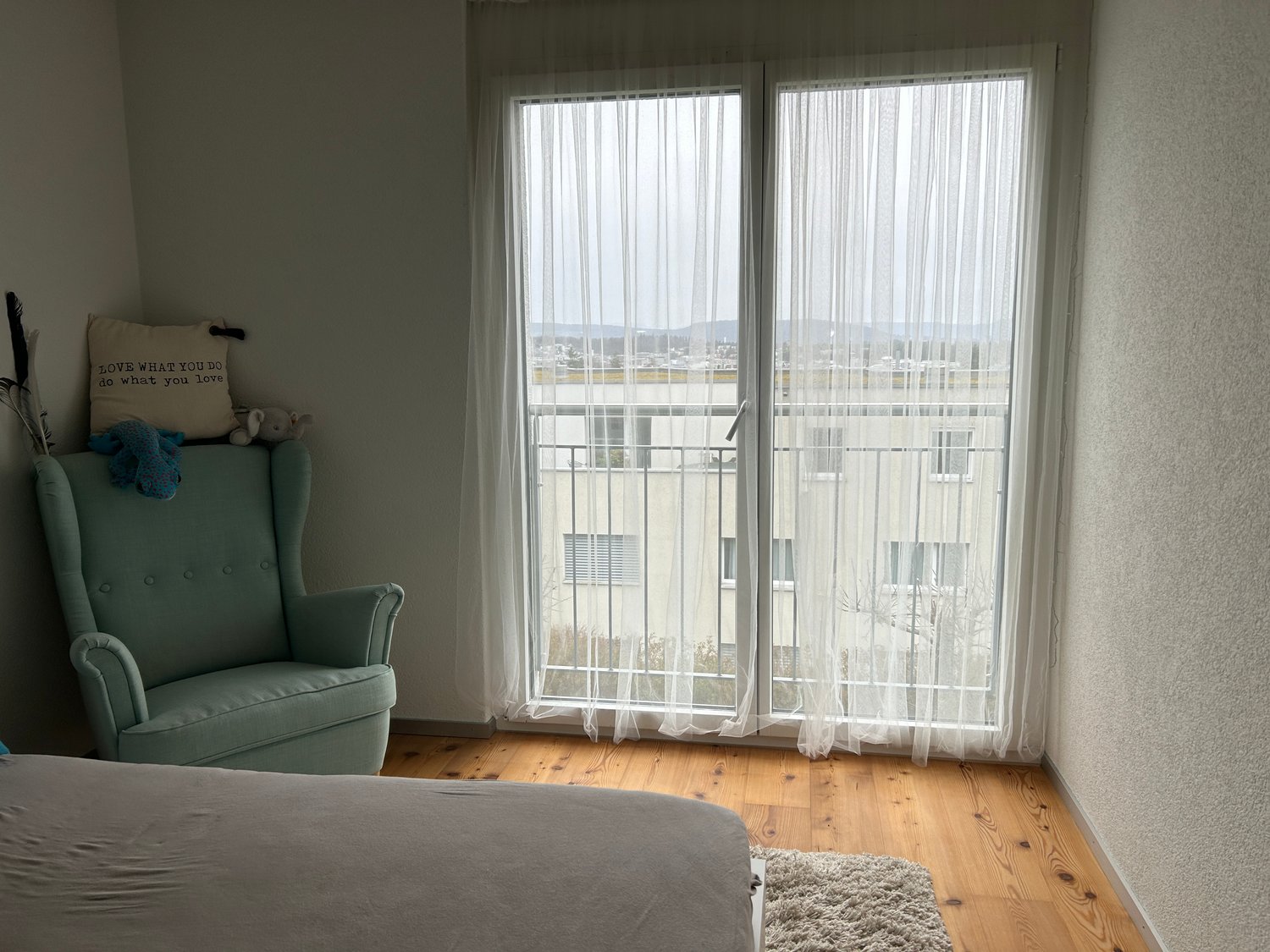 1 room single room