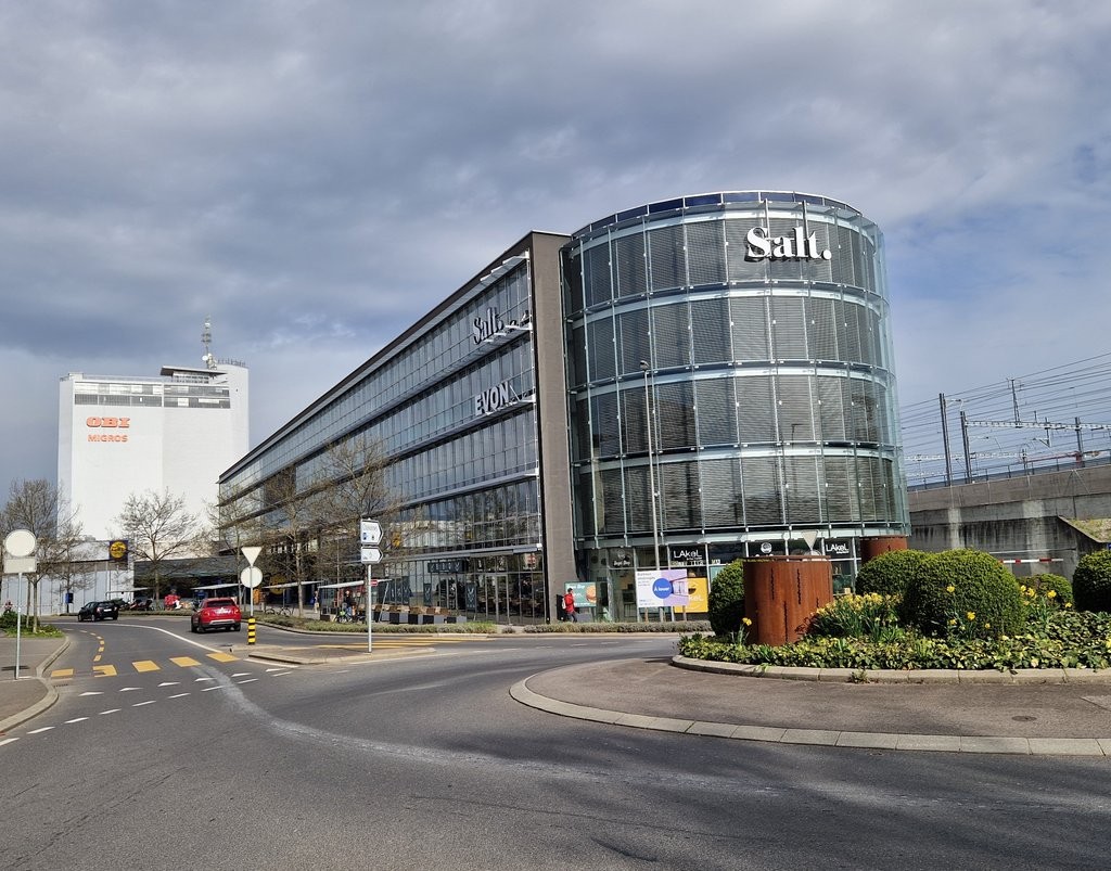 1828m² office