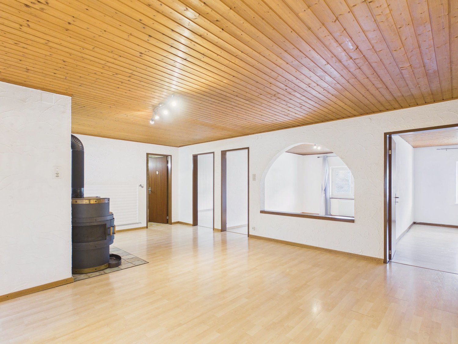 5 rooms apartment, photo 1 of 10