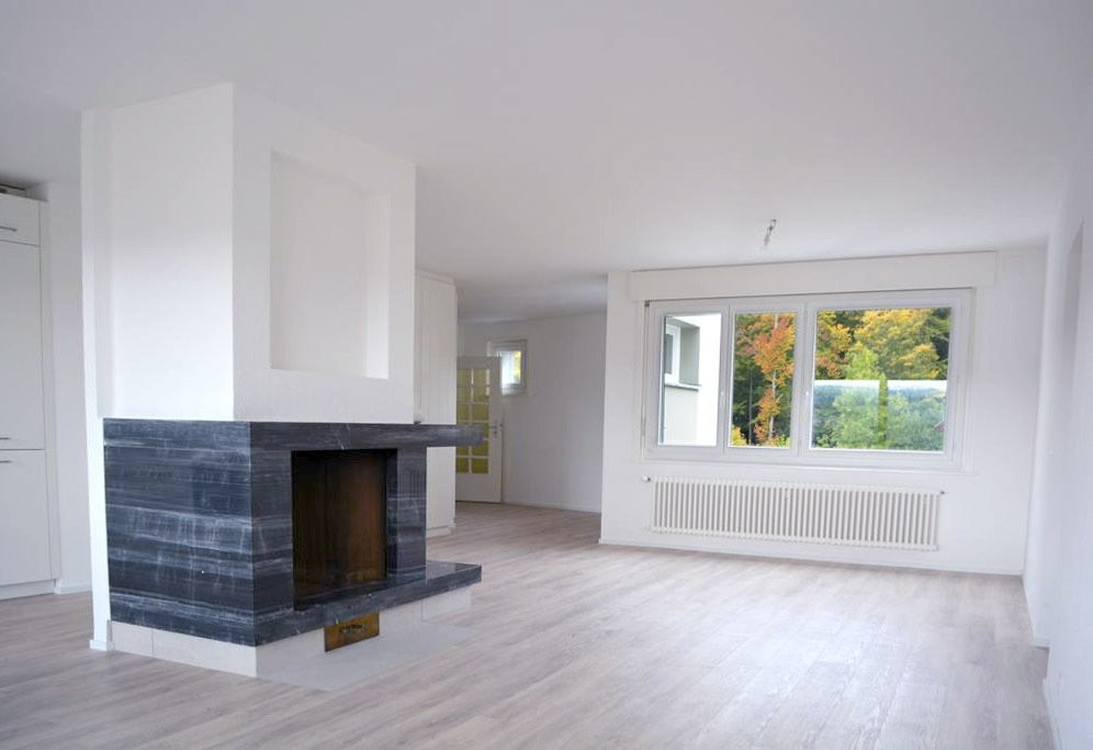 5 rooms apartment