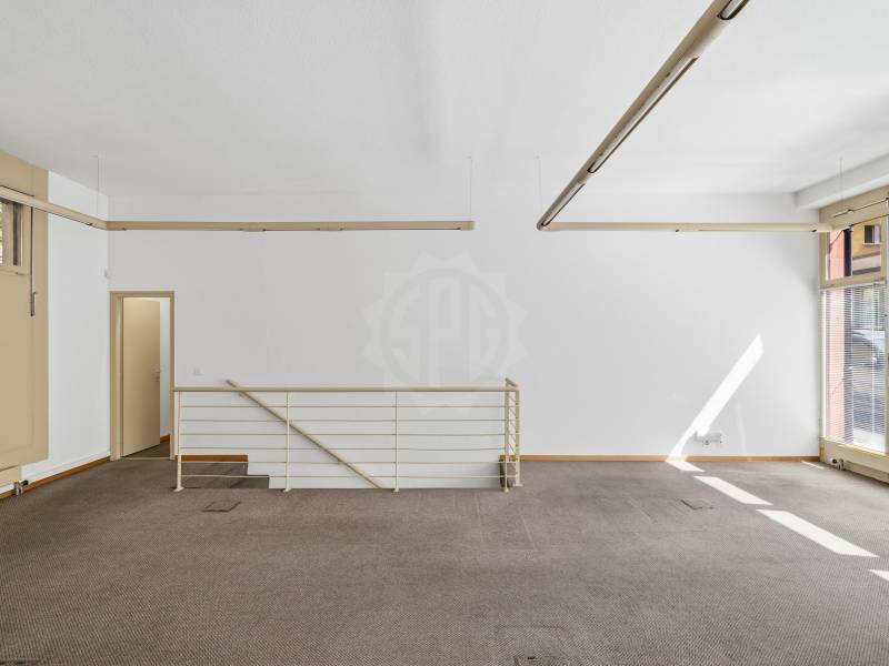 94m² arcade, photo 4 of 10