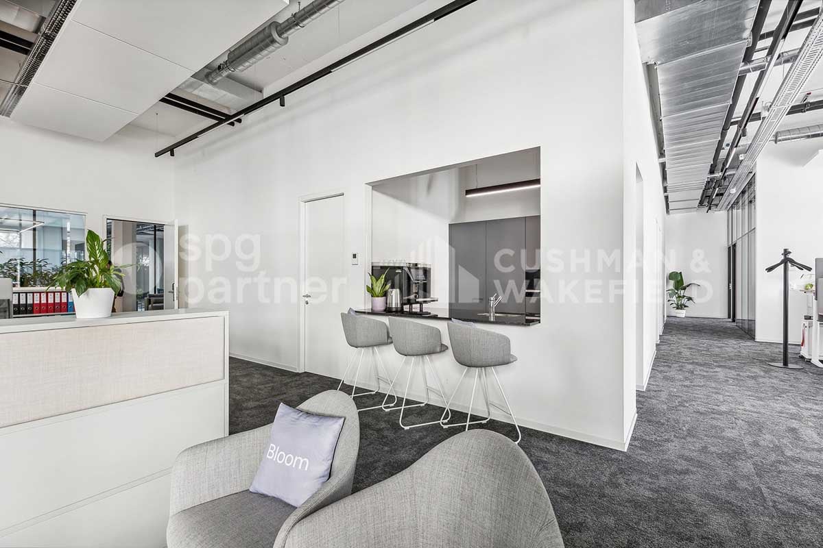 3000m² office, photo 9 of 10