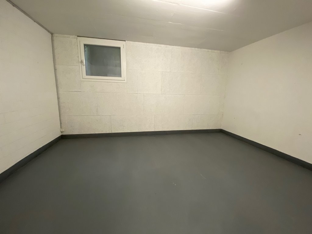 16m² storage room