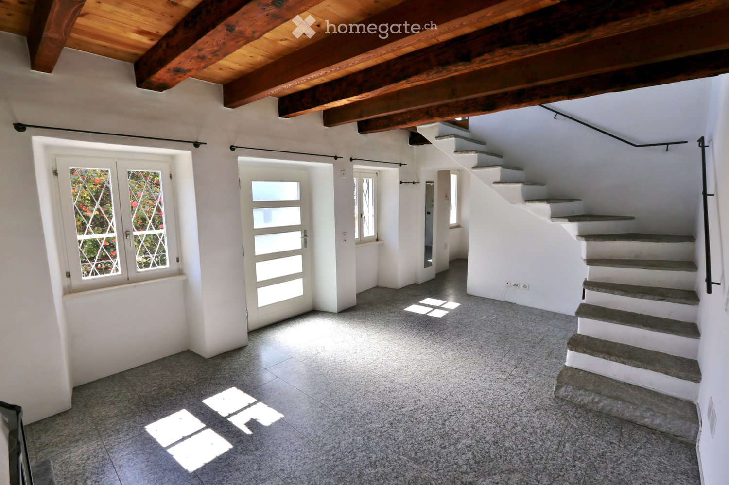 4 rooms single house, photo 1 of 5