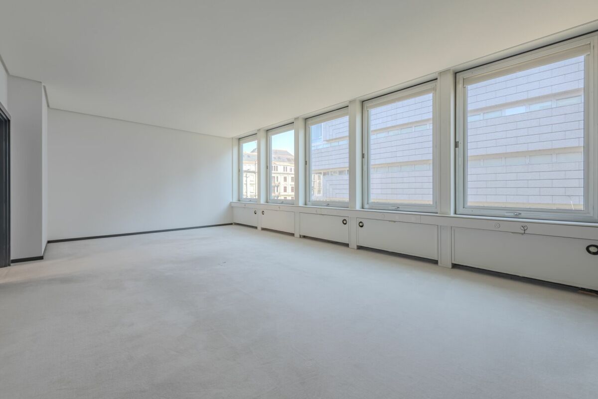 Office, photo 5 of 10