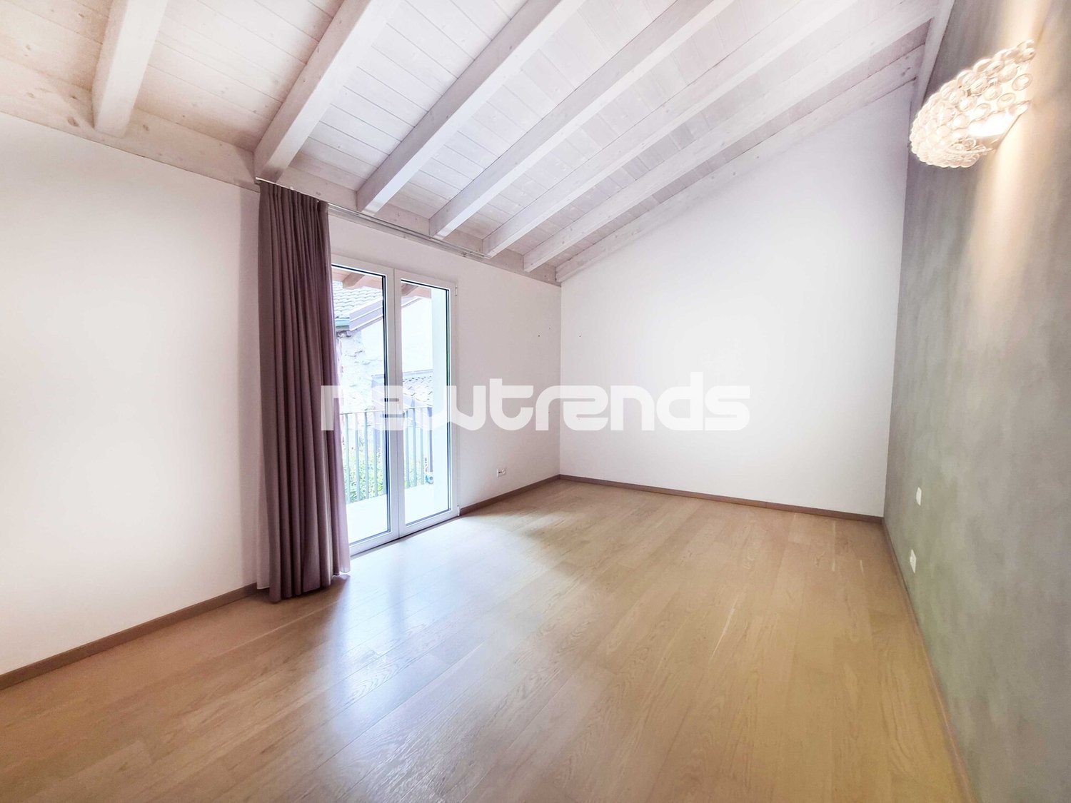 4 ½ rooms attic flat