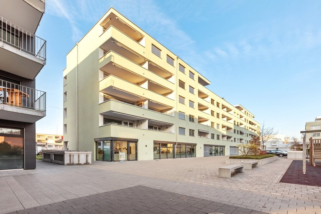144m² commercial, photo 2 of 10