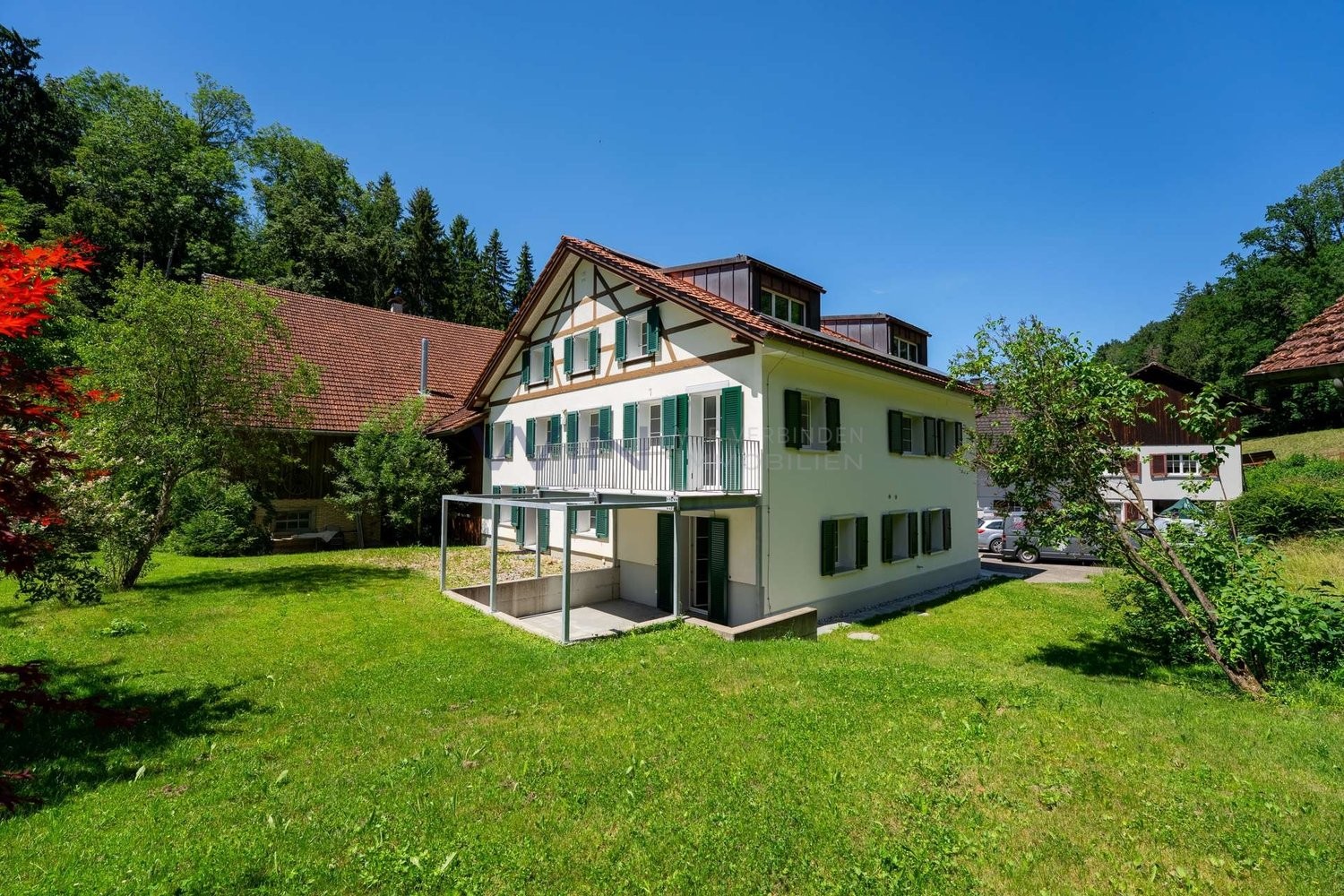 11 ½ rooms single house