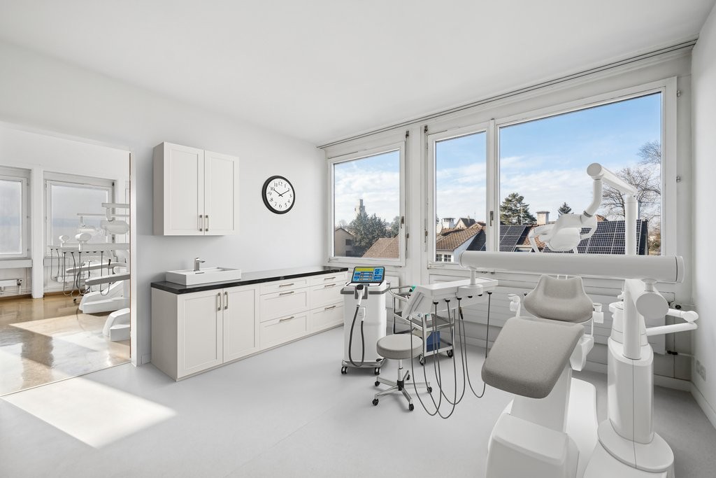 158m² practice, photo 1 of 10