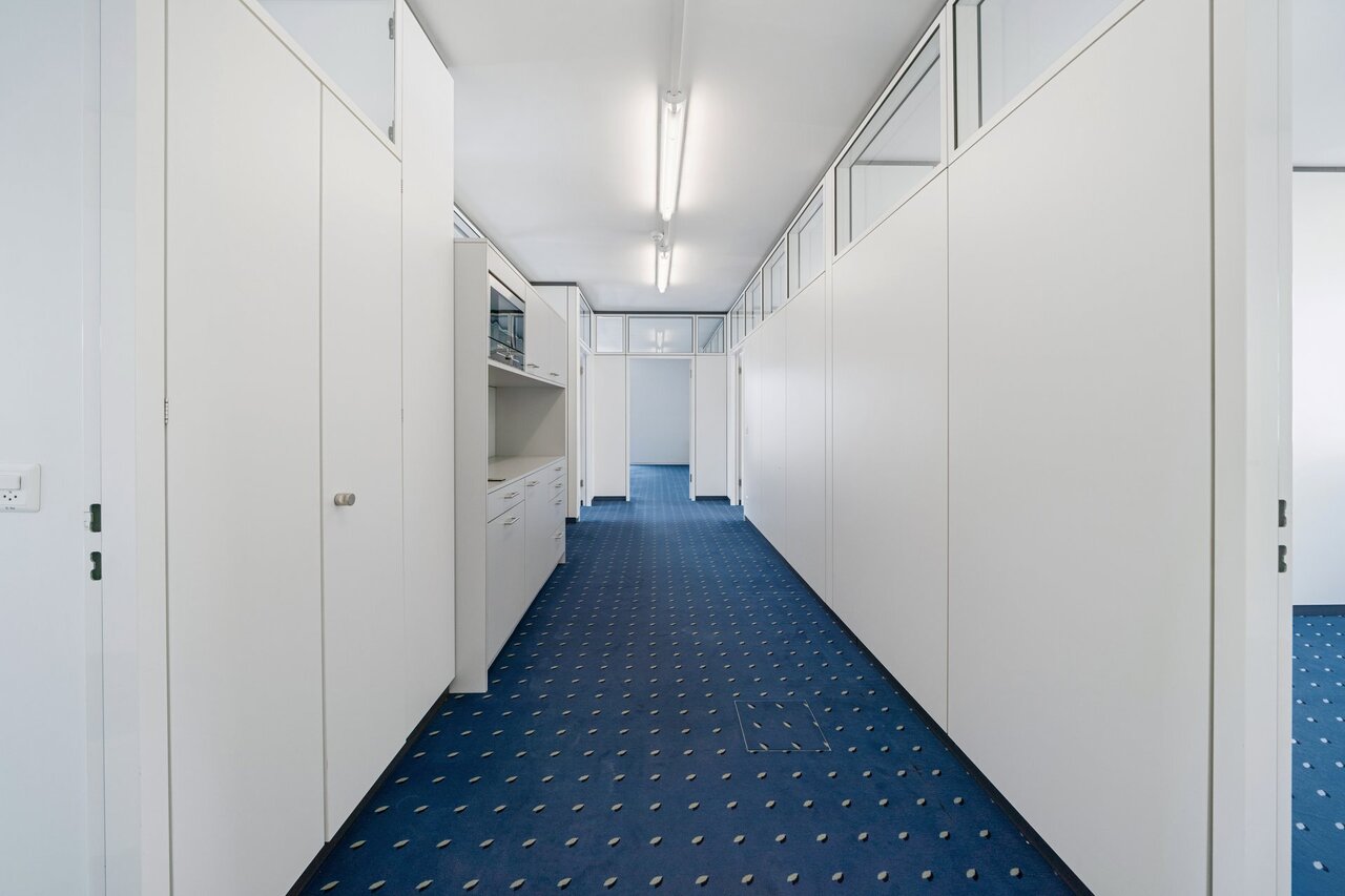 34m² office
