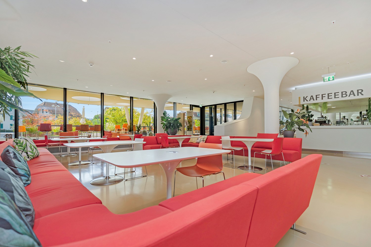 705m² office