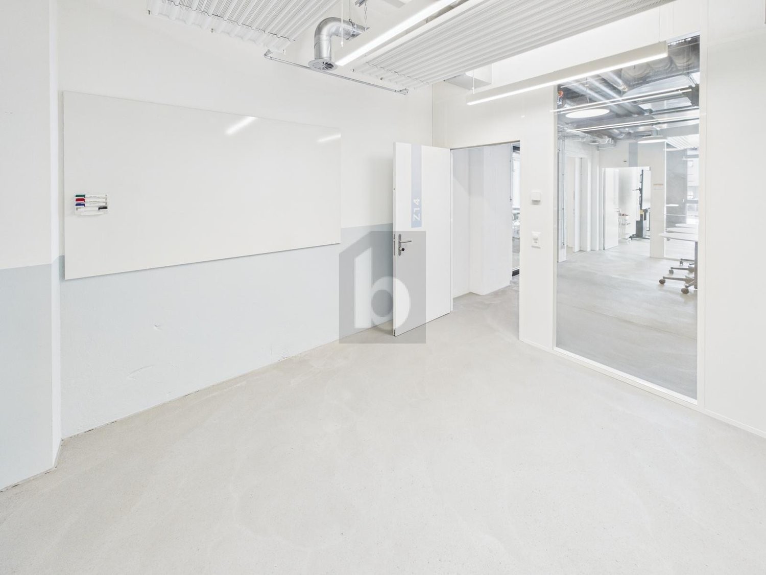 13m² office, photo 2 of 2