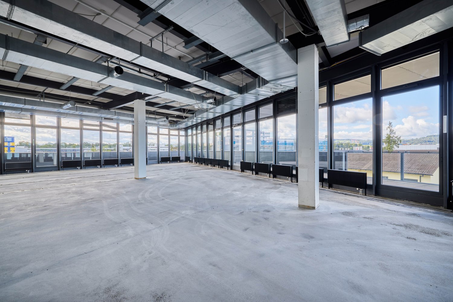 1021m² office, photo 6 of 7