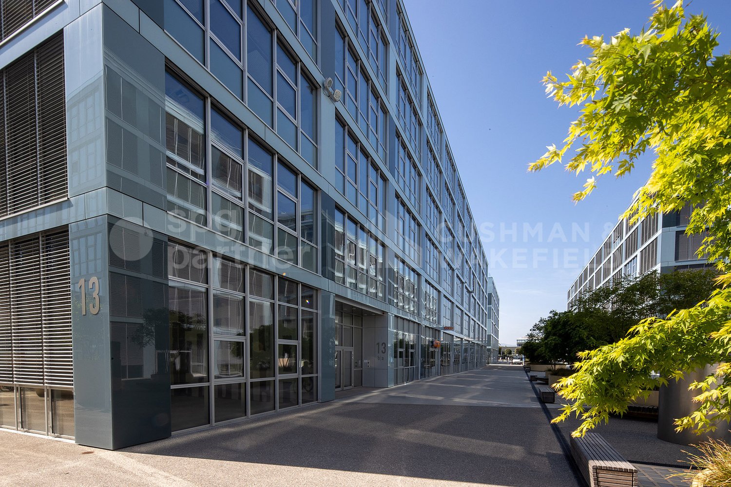 800m² commercial, photo 4 of 4