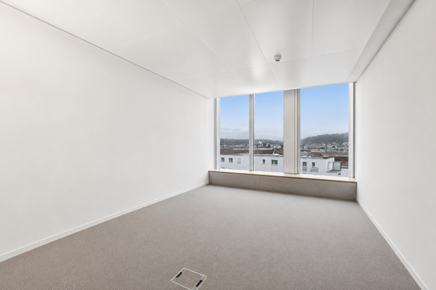 460m² office
