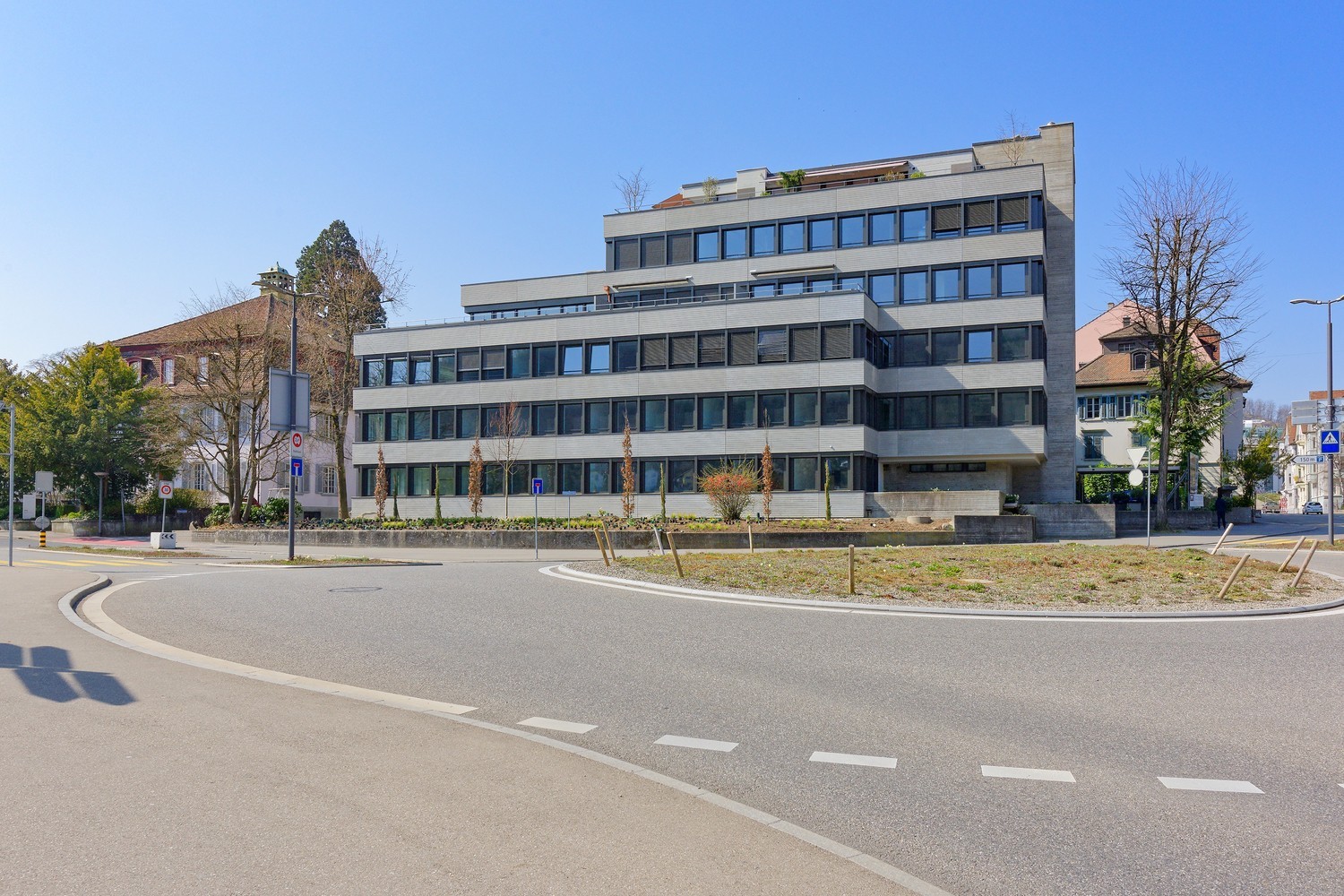 550m² commercial, Foto 2 von 4