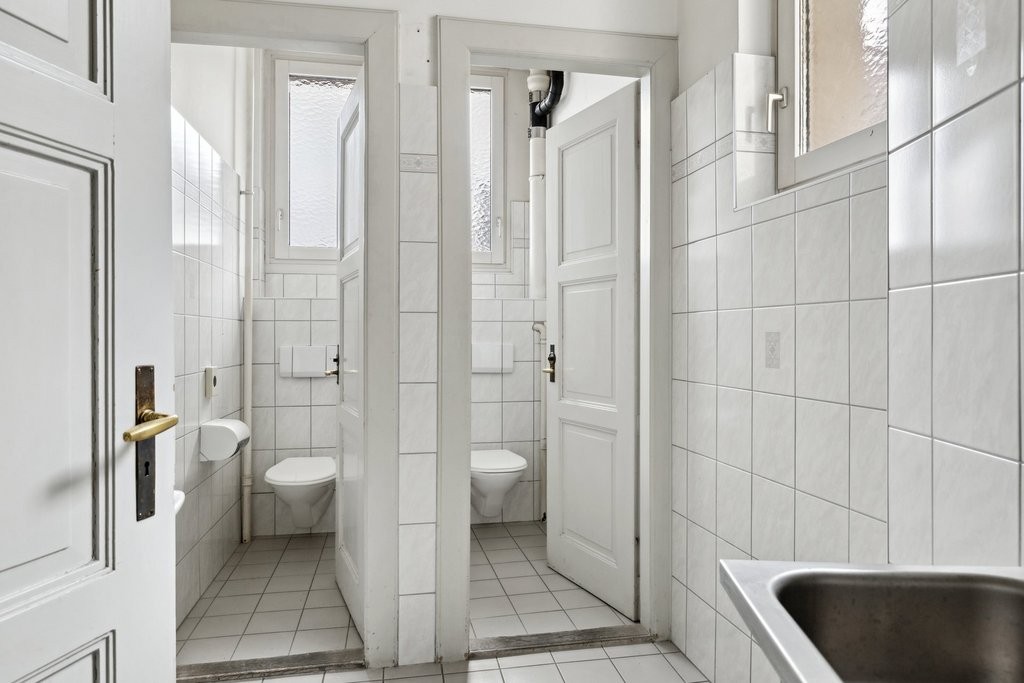 371m² de bureaux